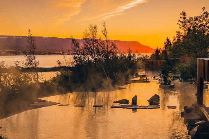 Goðafoss Wasserfall & Waldlagune vom Hafen Akureyri