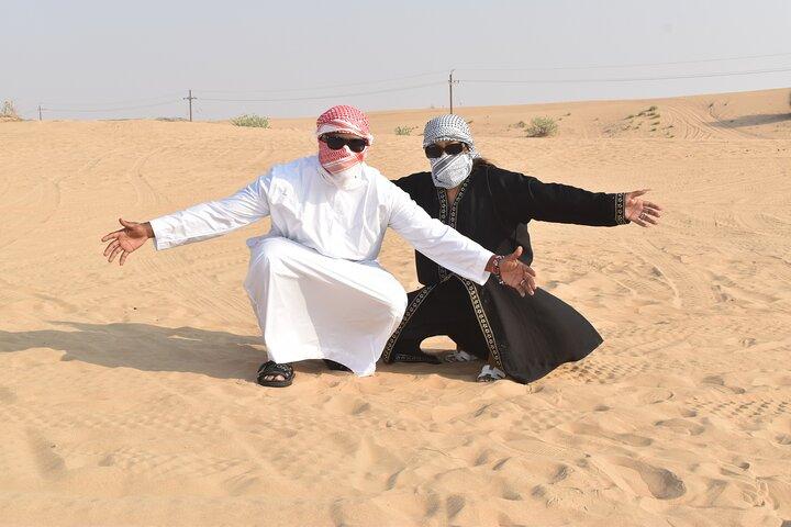 Dubai Desert 4x4 Dune Bashing, Selbstfahrt 30 Minuten ATV Quad, Kamelritt, Shows, Abendessen