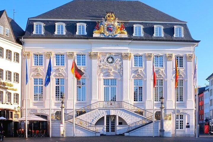 Tour a pie por la ciudad autoguiado de Bonn y búsqueda del tesoro