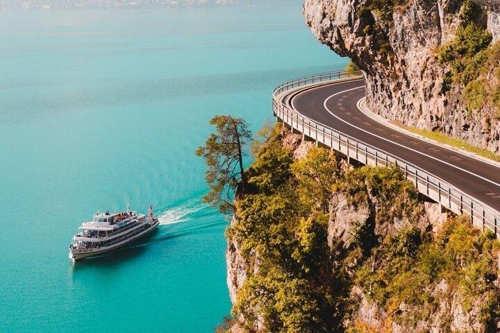 Dagtrip naar Interlaken en de Groene Trein van de Zwitserse Alpen vanuit Milaan