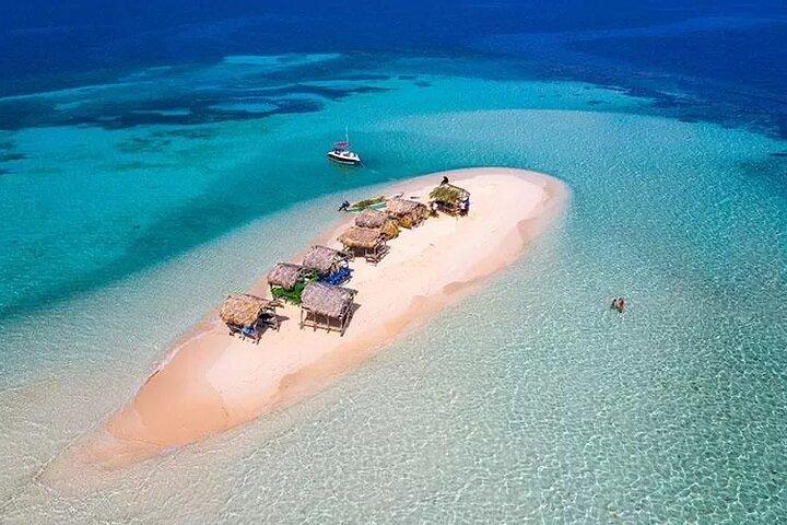 Besøg Paradise Island Cayo Arena fra Puerto Plata