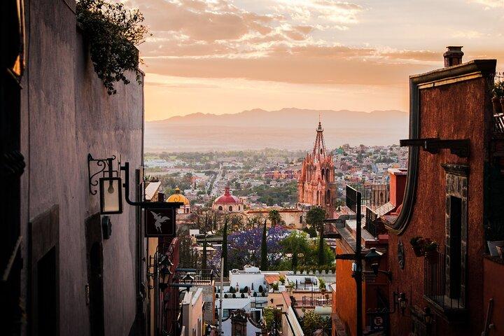Trasferimento privato Tequila a San Miguel de Allende con 2 ore per visitare la città