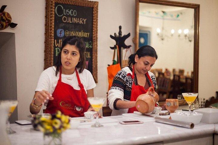Mercado local y clase de cocina peruana con Pisco Sour en Cusco