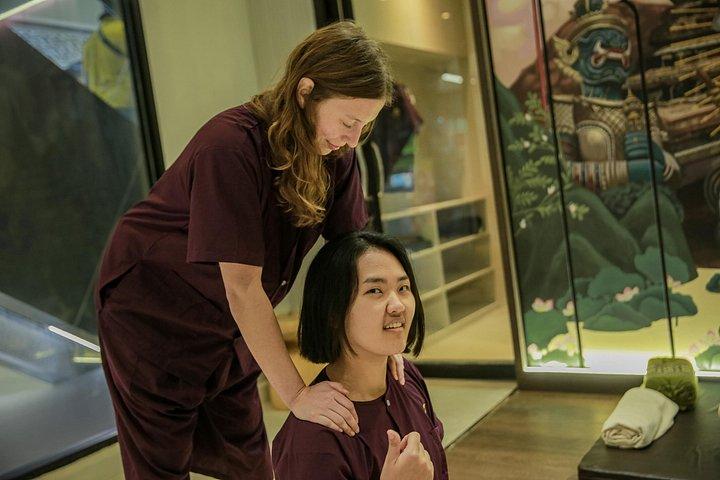 実践的な本格的なタイ式マッサージ ワークショップ