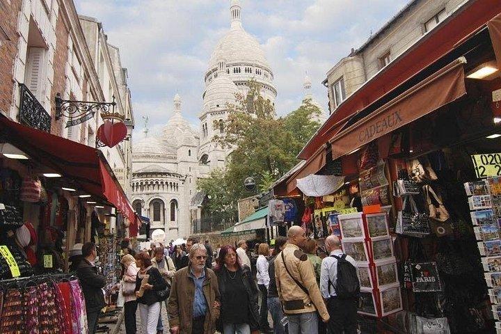 Montmartre Tour with a Local Guide: Private & 100% Personalized