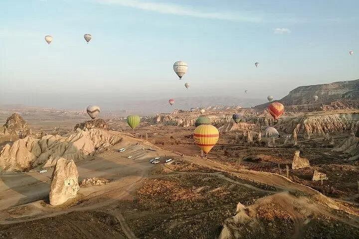 Cappadocia Luftballongflygning ( Cat Valley )