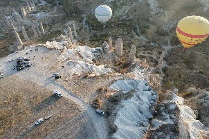 Cappadocia Luftballongflygning ( Cat Valley )
