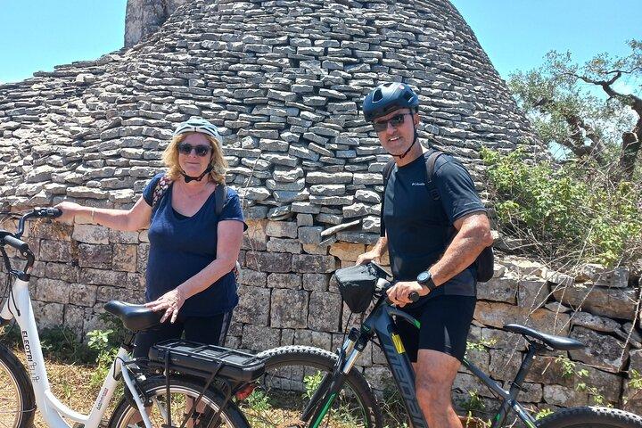 Tour Ebike Trulli Alberobello en Locorotondo