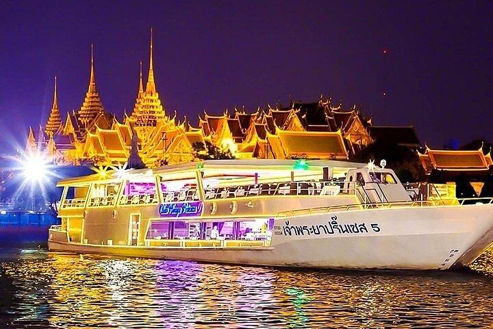 Cruzeiro Princesa Chao Phraya em Banguecoque