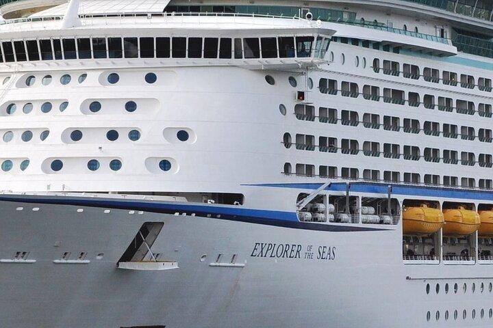Traslado privado del puerto de cruceros Explorer of the Seas Ravenna al aeropuerto de Venecia