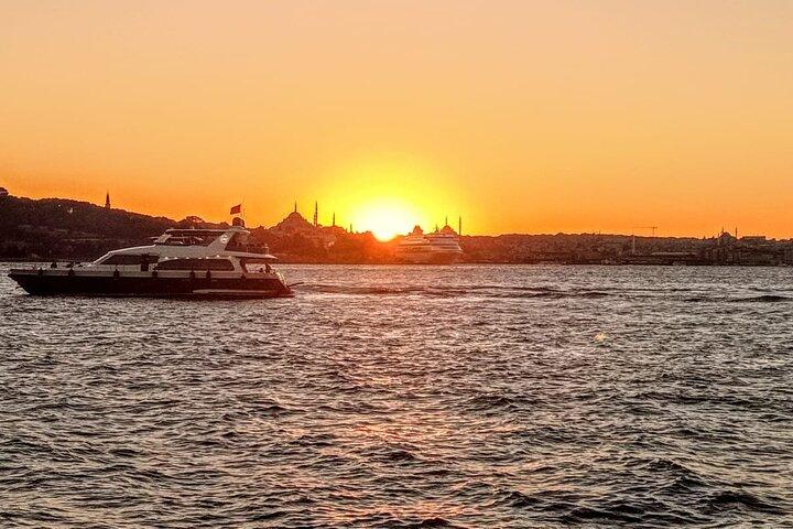 Sunset Cruise with Dinner in Bosphorus
