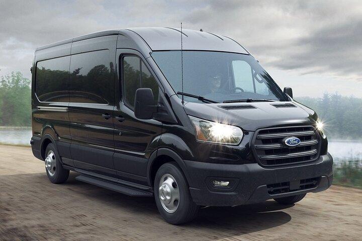 Trasferimento aeroportuale privato Sprinter JFK/LGA a New York andata e ritorno
