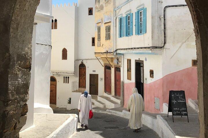 Tour privato a piedi di 3 ore -4 ore nella Medina di Tangeri e nei souk colorati