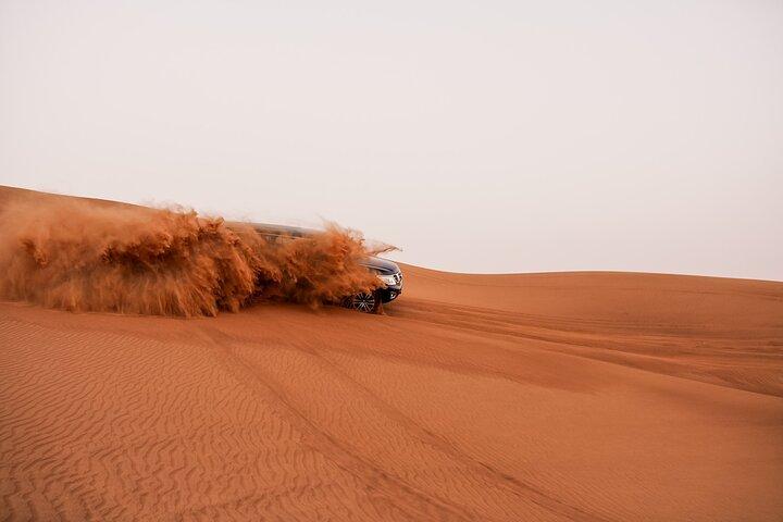 Desert Safari Dubai in veicolo 4x4 con cena