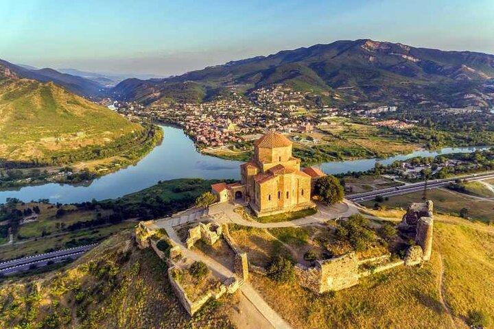 Mtskheta - Gori - Uplistsikhe grotten • Privétour