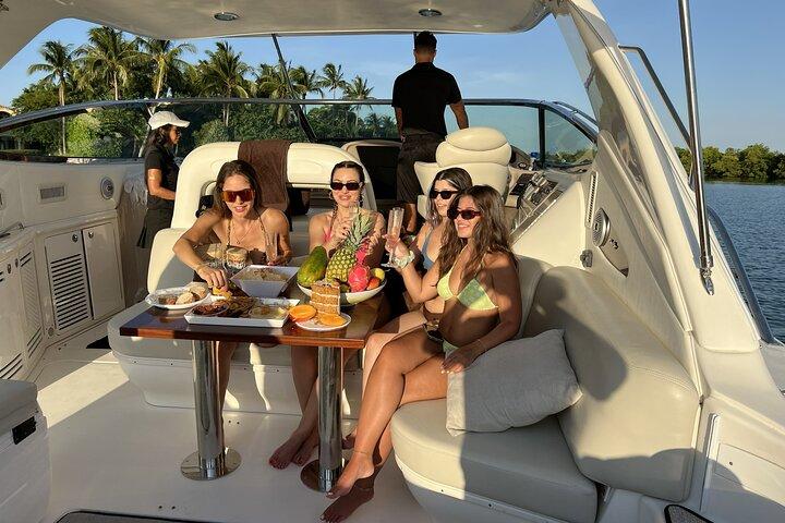 The BIG Sundancer Rental i Miami Beach
