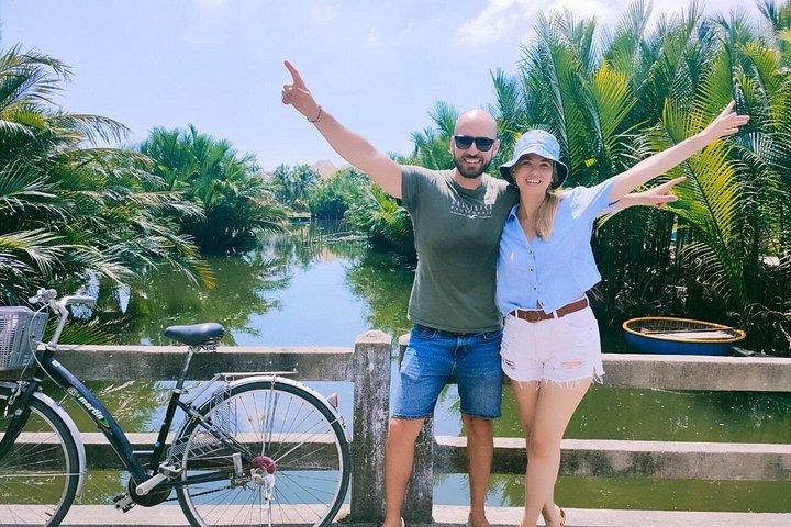 農業と釣りを体験できる少人数の自転車ツアー
