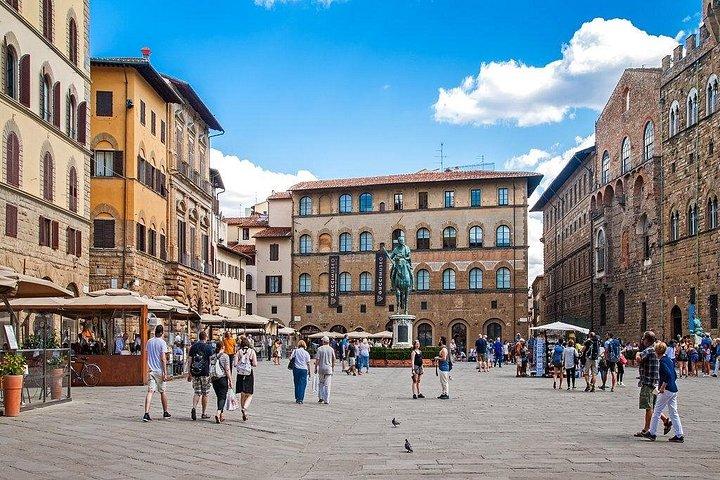 Santa Croce and Guided Walking Tour in Florence