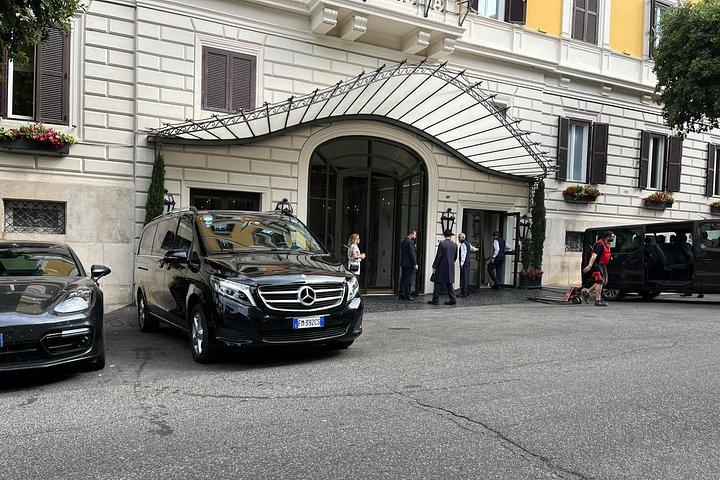 ラヴェンナのクルーズターミナルからボローニャ空港への送迎