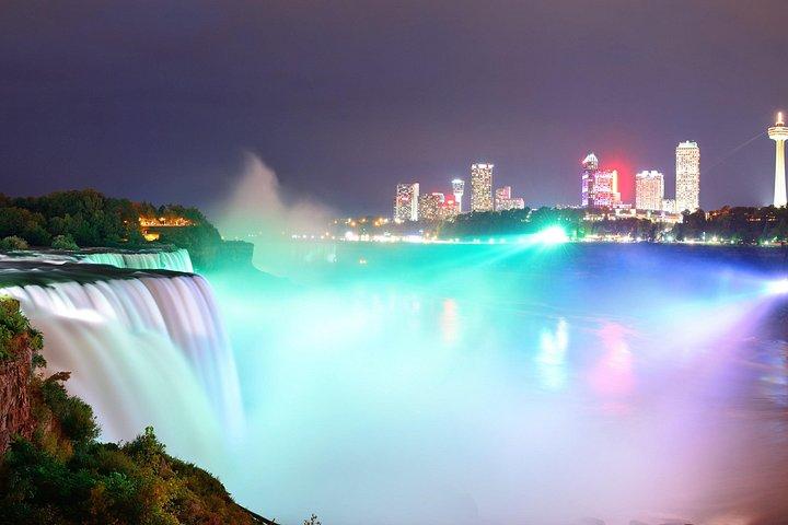 Niagara Falls USA Night, Lights and Dinner