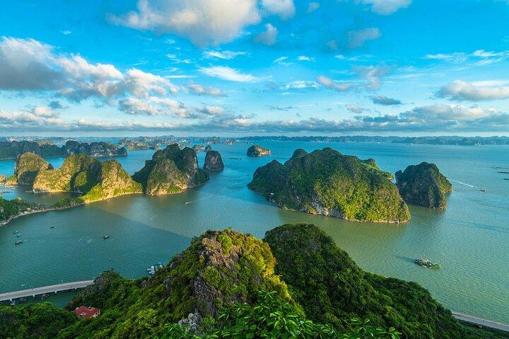 Hanoi - Halong Bay Full Day Trip from Hanoi