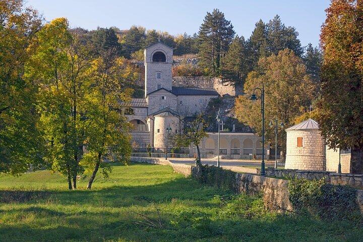 Private Great Montenegro Tour-Lovcen NP, Rio de Crnojevic, Sveti Stefan