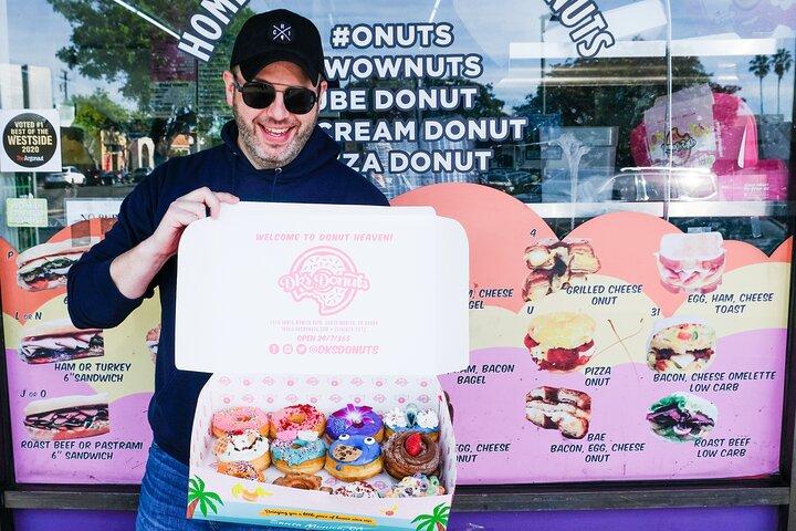 カリフォルニア・ドーナツ文化に触れる：サンタモニカのスイートツアー