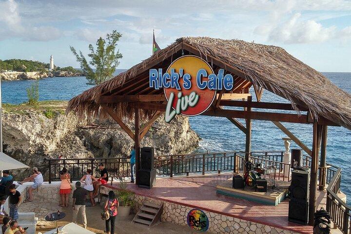 Ganztägige private Führung durch Seven-Mile Beach und Ricks Café
