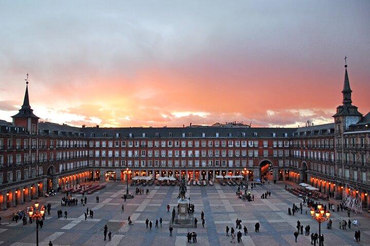 Madrid Best Walking Tour: Old city and Royal sites