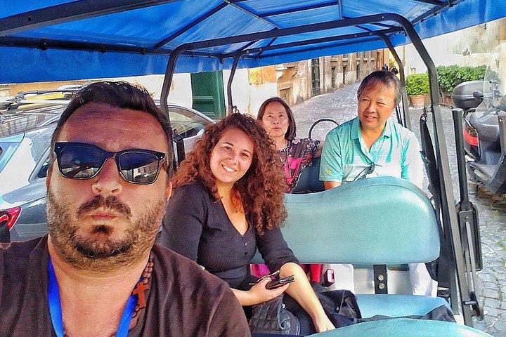 Tour privado en Roma en carrito de golf con un local y helado