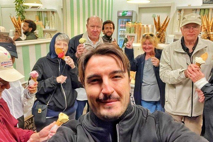 Tour privado en Roma en carrito de golf con un local y helado