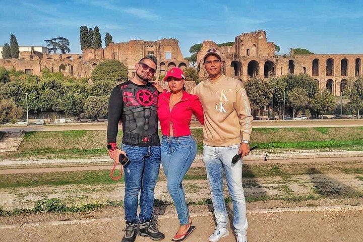Tour privado en Roma en carrito de golf con un local y helado