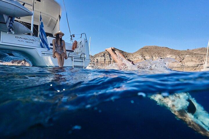 Santorini Oia : Crucero de un día de lujo con barbacoa de pescado fresco & bebidas