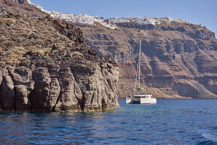 Santorini: Private Catamaran Cruise with Fresh Fish BBQ & Drinks