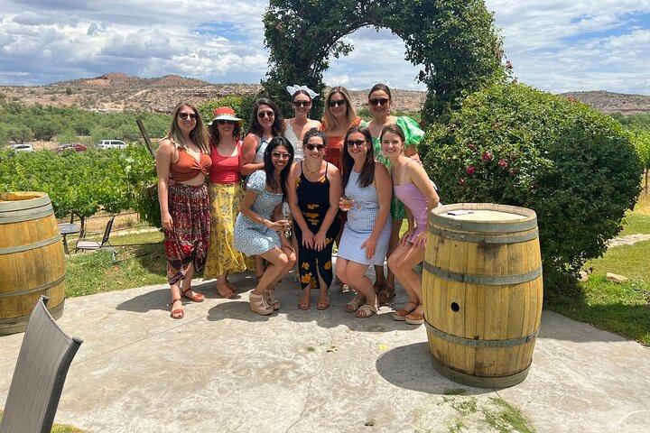 Visita 4 viñedos galardonados de Scottsdale, incluye almuerzo!