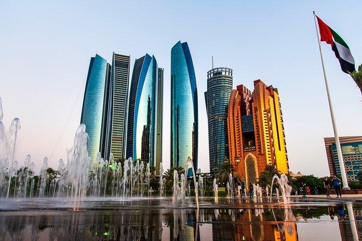 Abu Dhabi City Tour e visita ao Museu do Louvre e Qasar al Watan