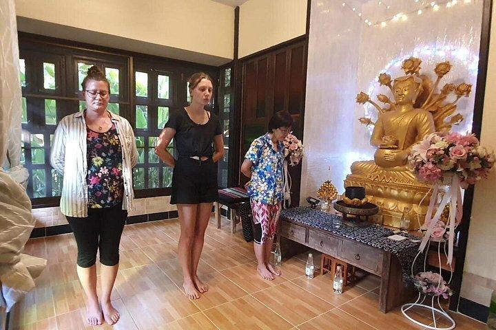 チェンマイでの半日ヨガ、瞑想、タイ文化体験