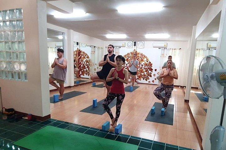 チェンマイでの半日ヨガ、瞑想、タイ文化体験