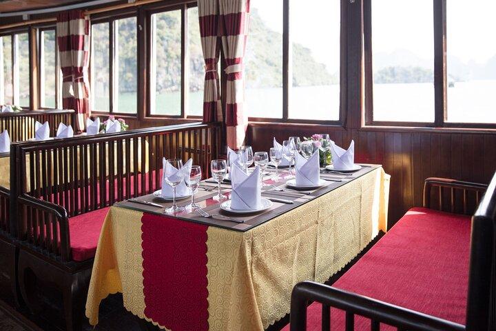 Halong Bay Tagestour 4 Stunden Kreuzfahrt ab Hanoi