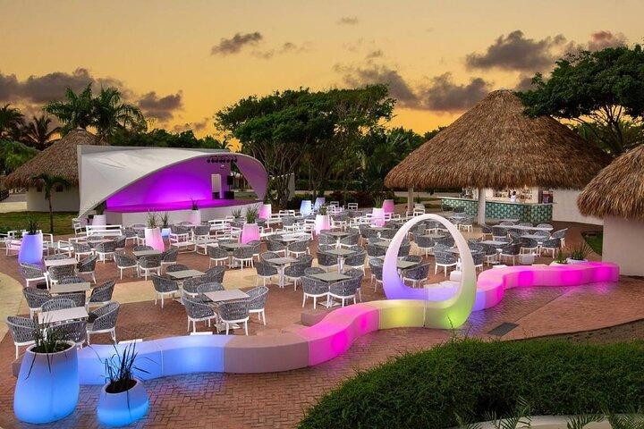 Privat overførsel Punta Cana Lufthavn til/fra Grand Sirenis Punta Cana