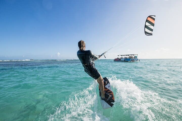 Private Kite and Wingfoil School in Capetown
