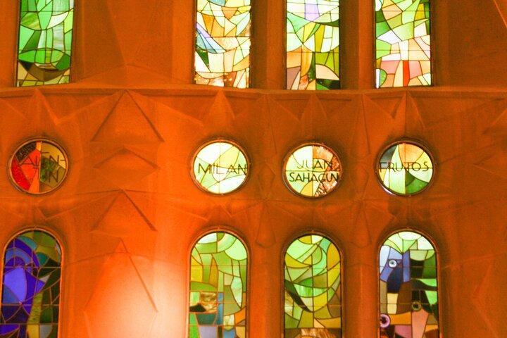 バルセロナすべてに含まれる:サグラダ、グエル公園、モンジュイック＆ゴシック