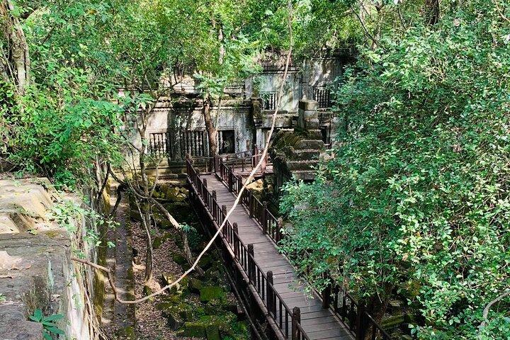 Preah Vihear、Beng Mealea&Koh Kerを探索－12時間のプライベートカーツアー