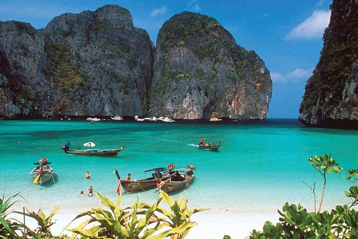 Barco privado VIP a la isla Phi Phi: Snorkel + Tour terrestre