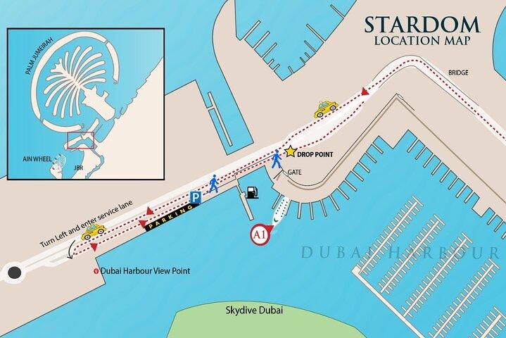Dubai : Superyate de lujo con DJ en vivo, Natación & Barra libre