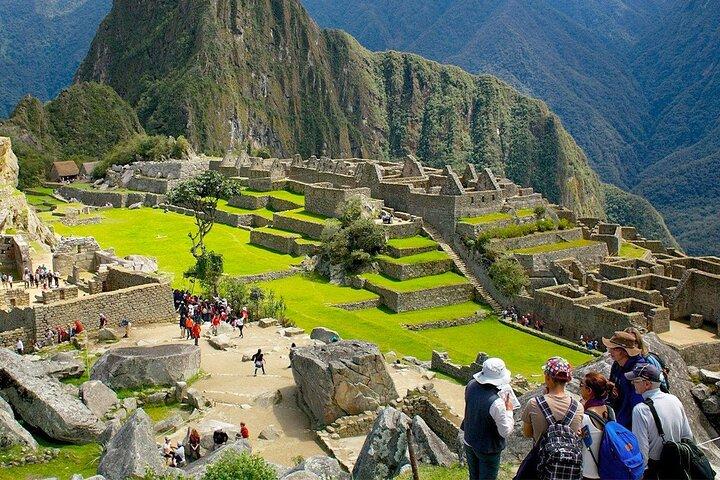 Tradicional Cusco 4 dias: cidade, Vale Sagrado, Machu Picchu e Montanha Arco-Íris