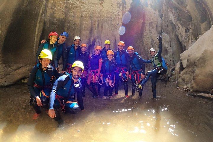 Private canyoning adventure in the Buitreras Canyon