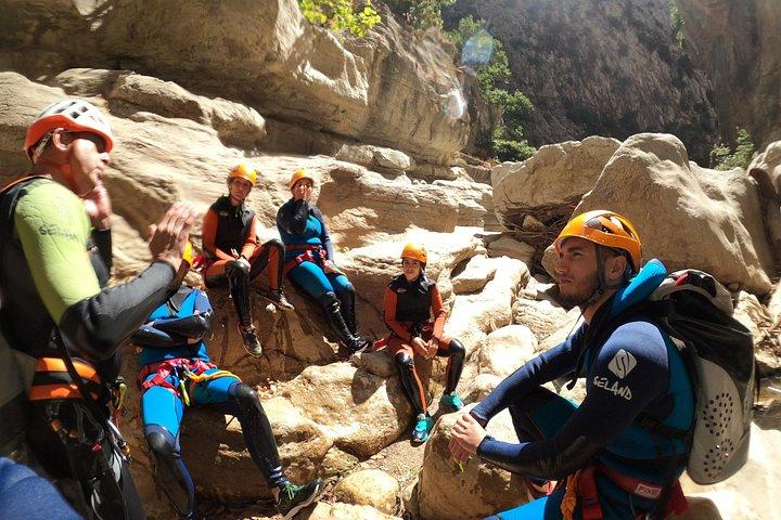 Private canyoning adventure in the Buitreras Canyon