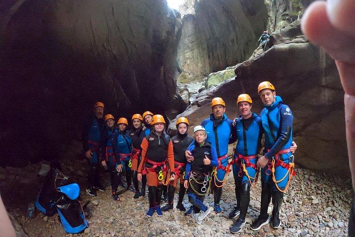Private canyoning adventure in the Buitreras Canyon