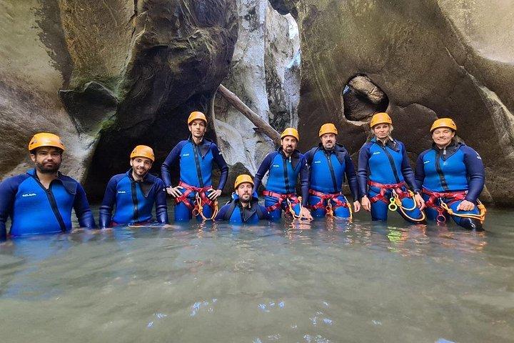 Private canyoning adventure in the Buitreras Canyon